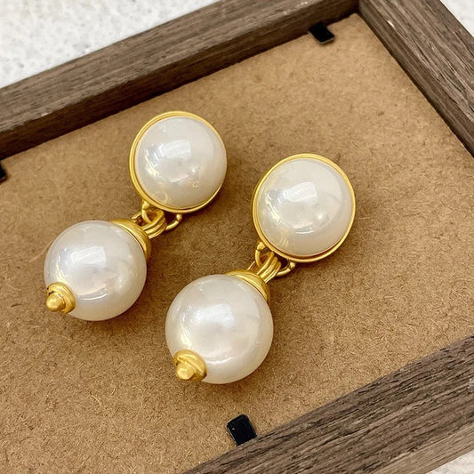 Add life to pearls