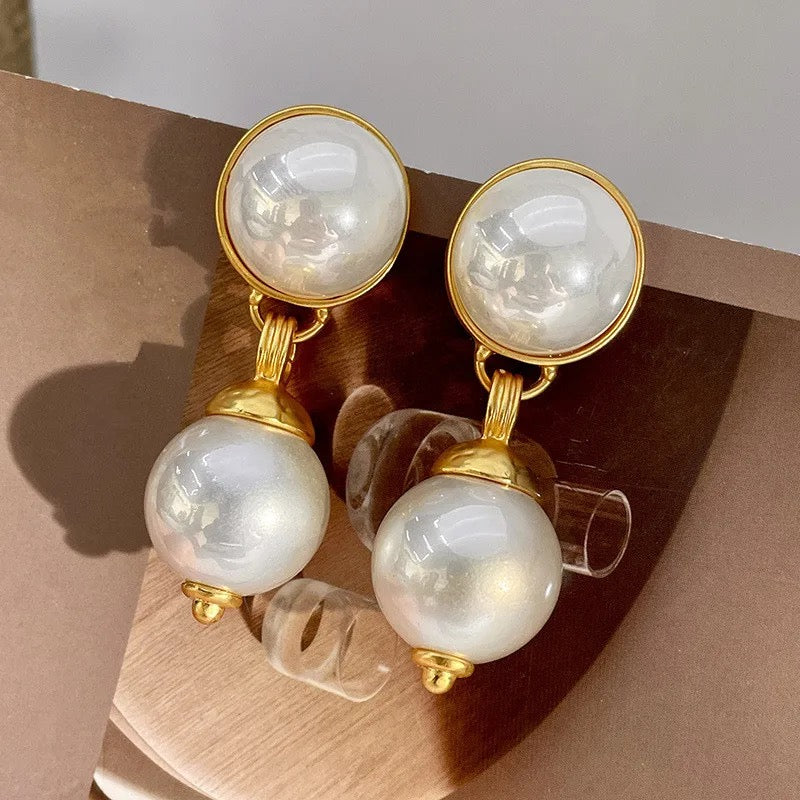 Add life to pearls