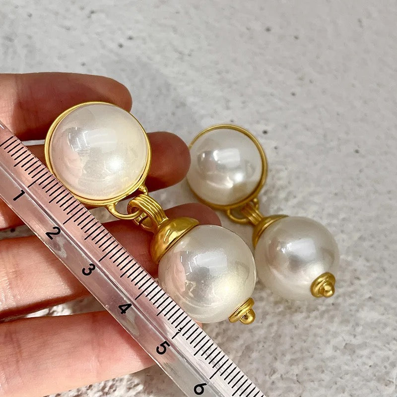 Add life to pearls