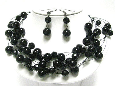 Daisy Pearl Necklace
