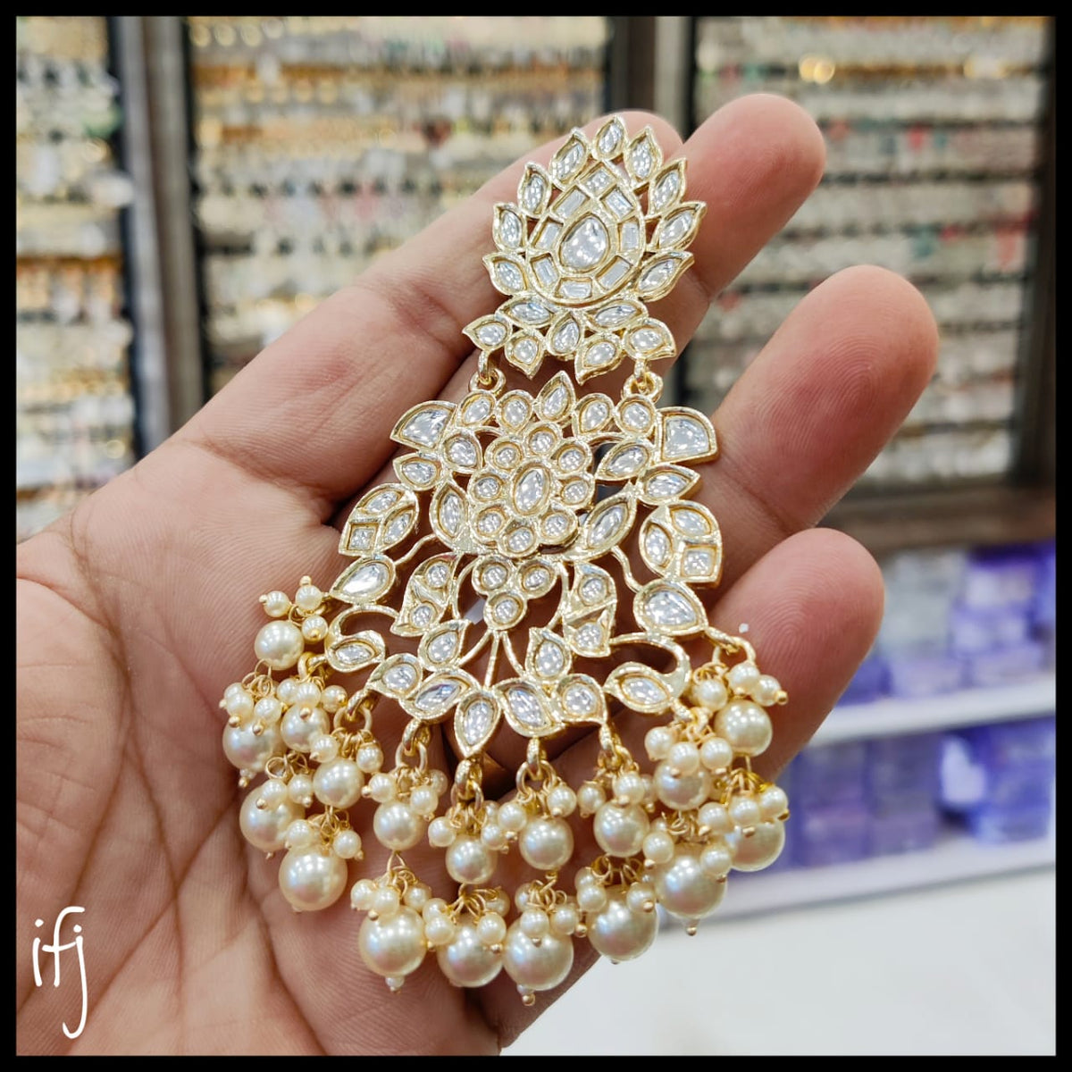 Kundan Pearl Chandbali