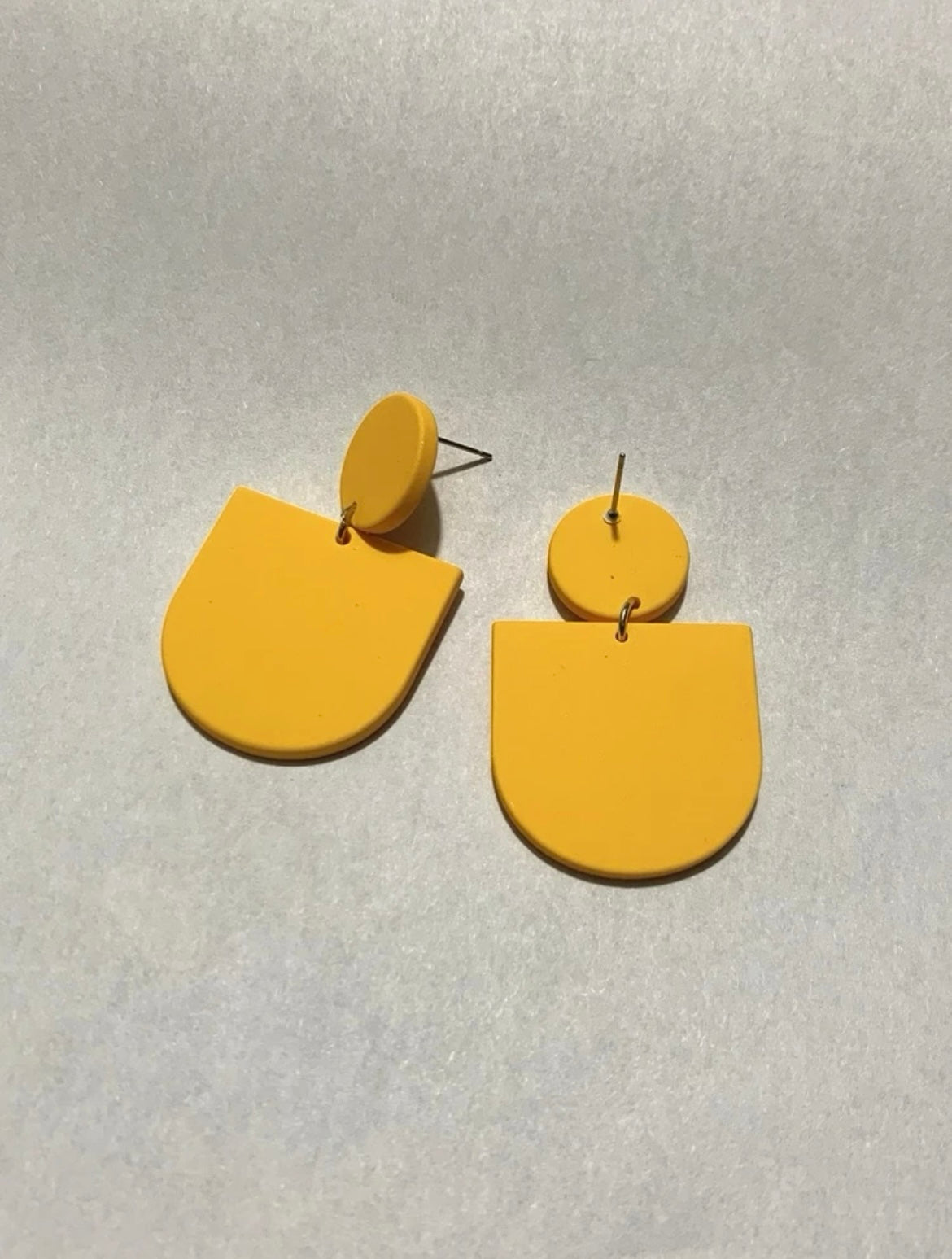 Ochre sand