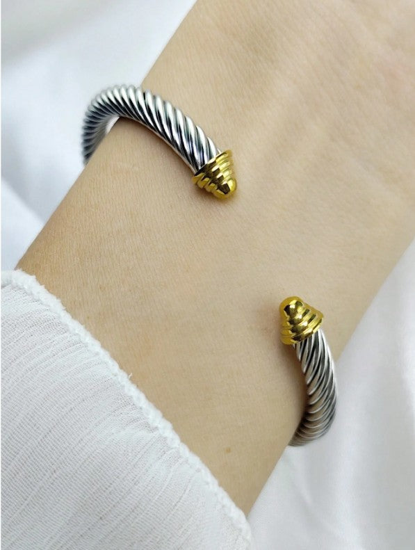 Monaco Twist Cuff