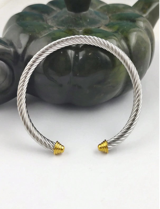 Monaco Twist Cuff