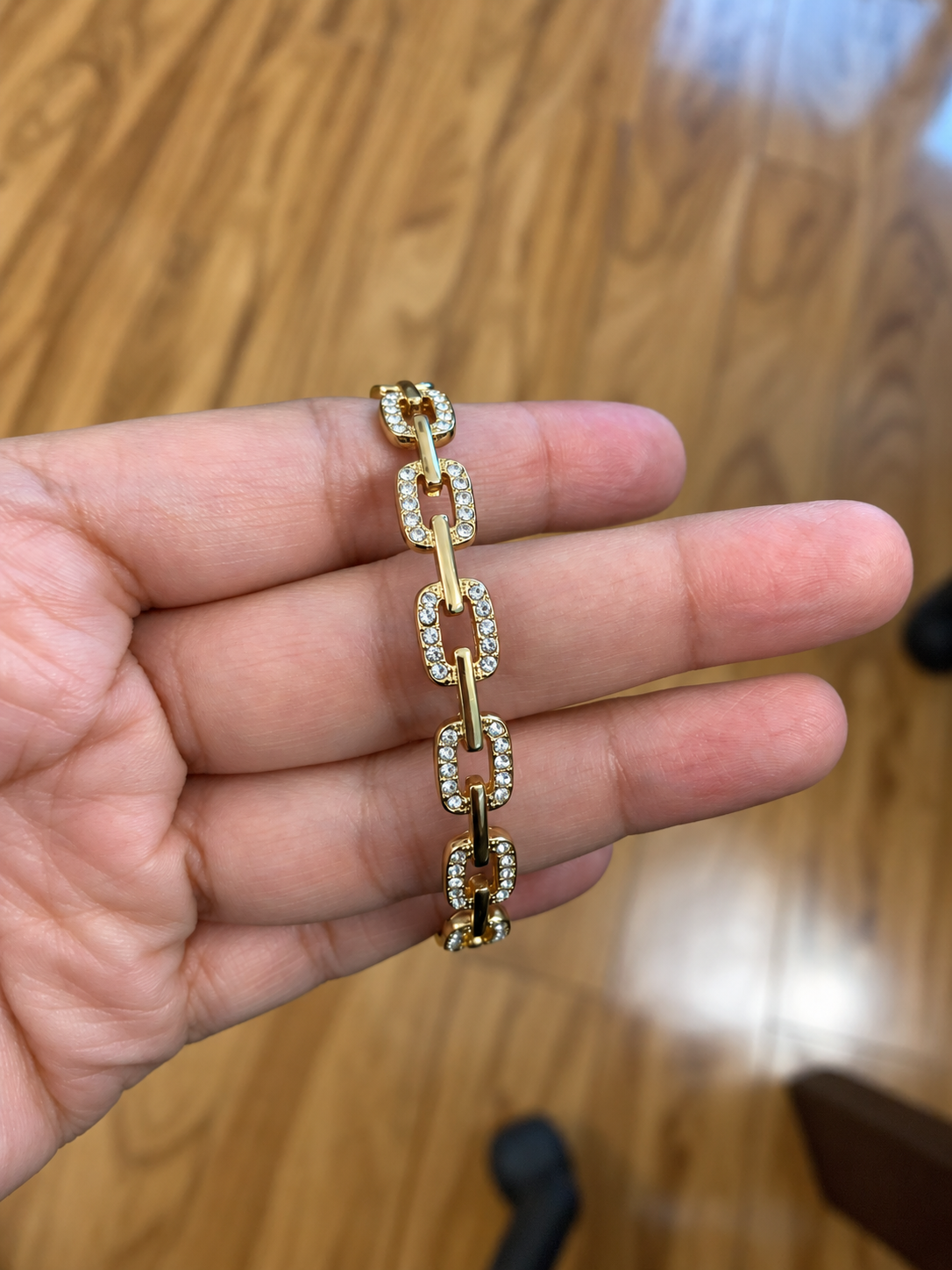 Luxe Link Crystal Cuff