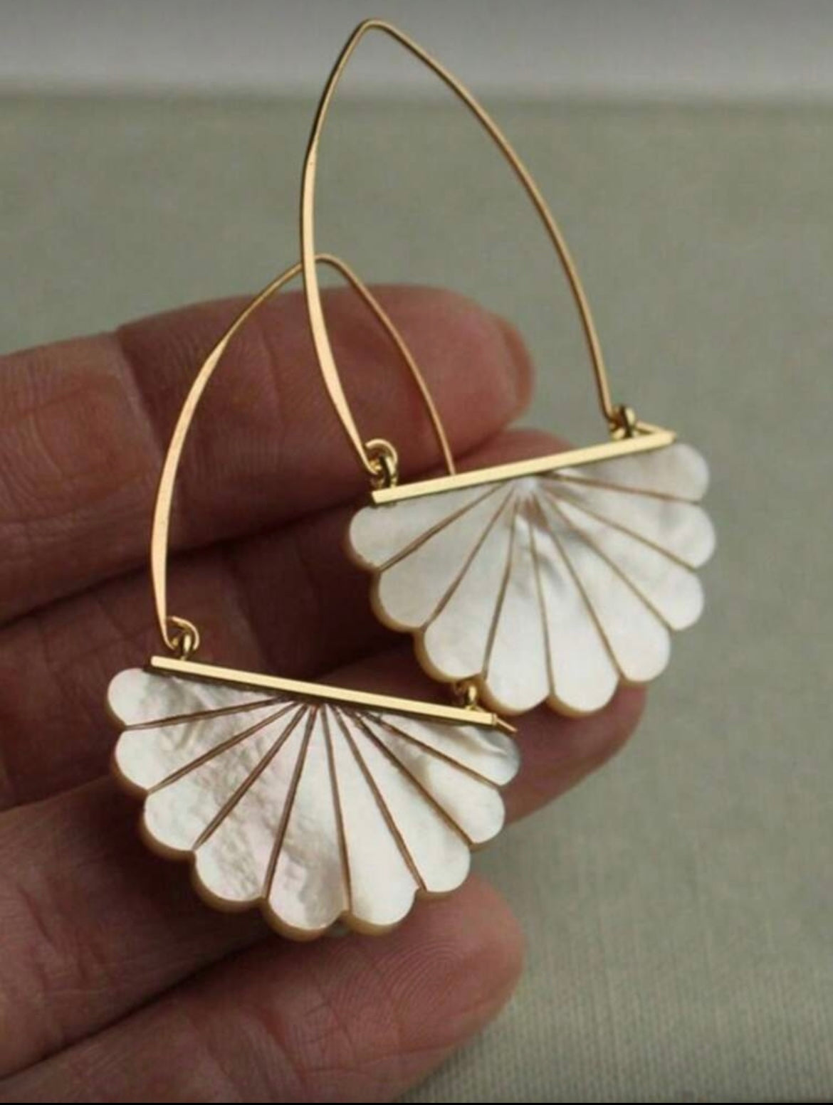 Pearl Fan Drops