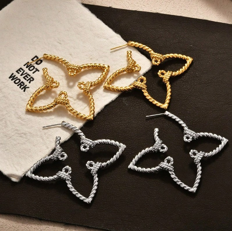 Twist Knot Hoops