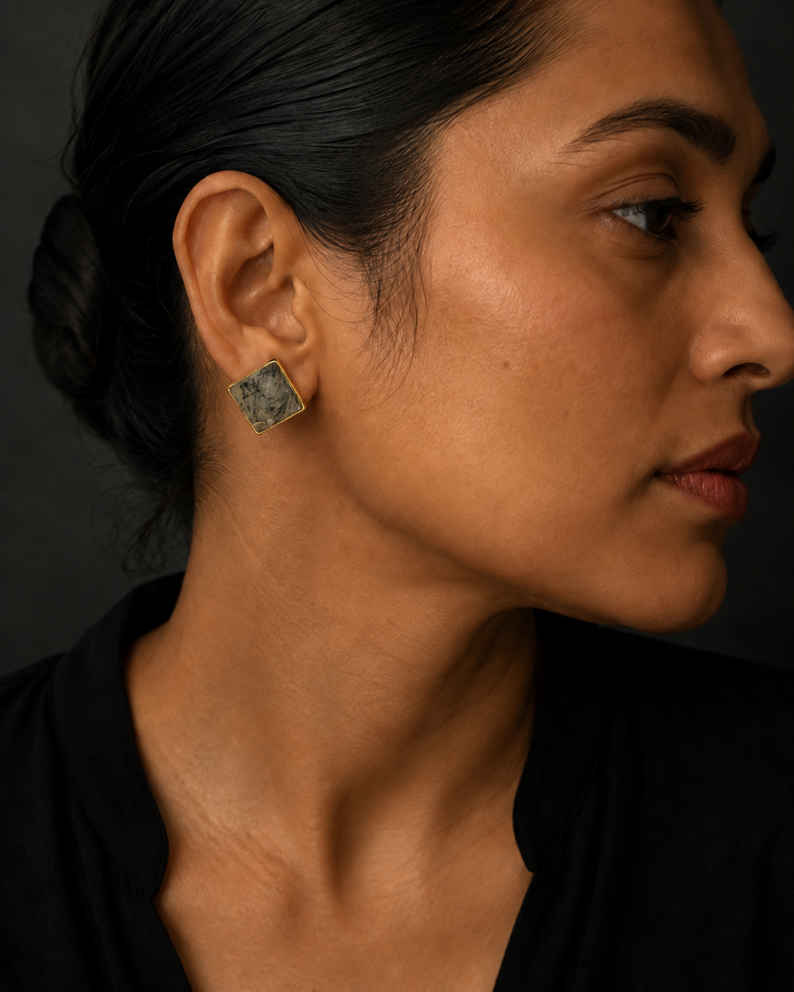Midnight Vein — earrings — view 4