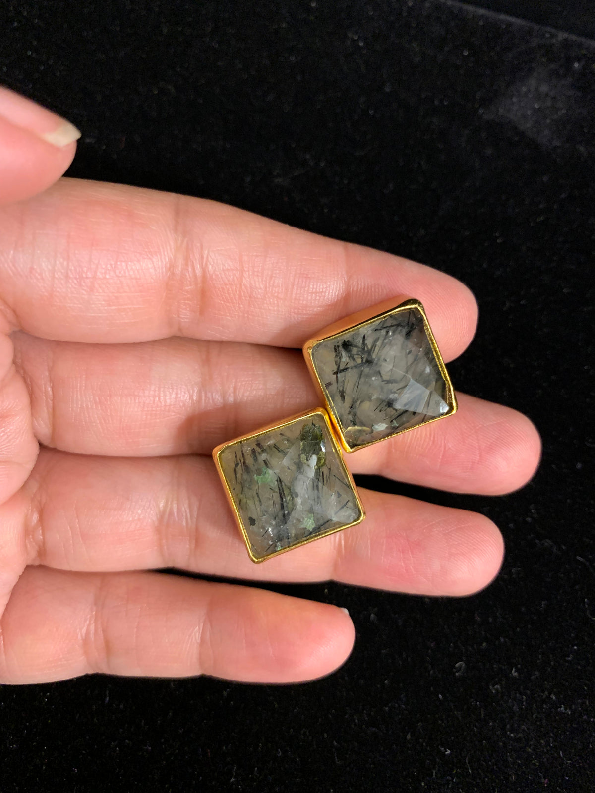 Midnight Vein — earrings — view 5