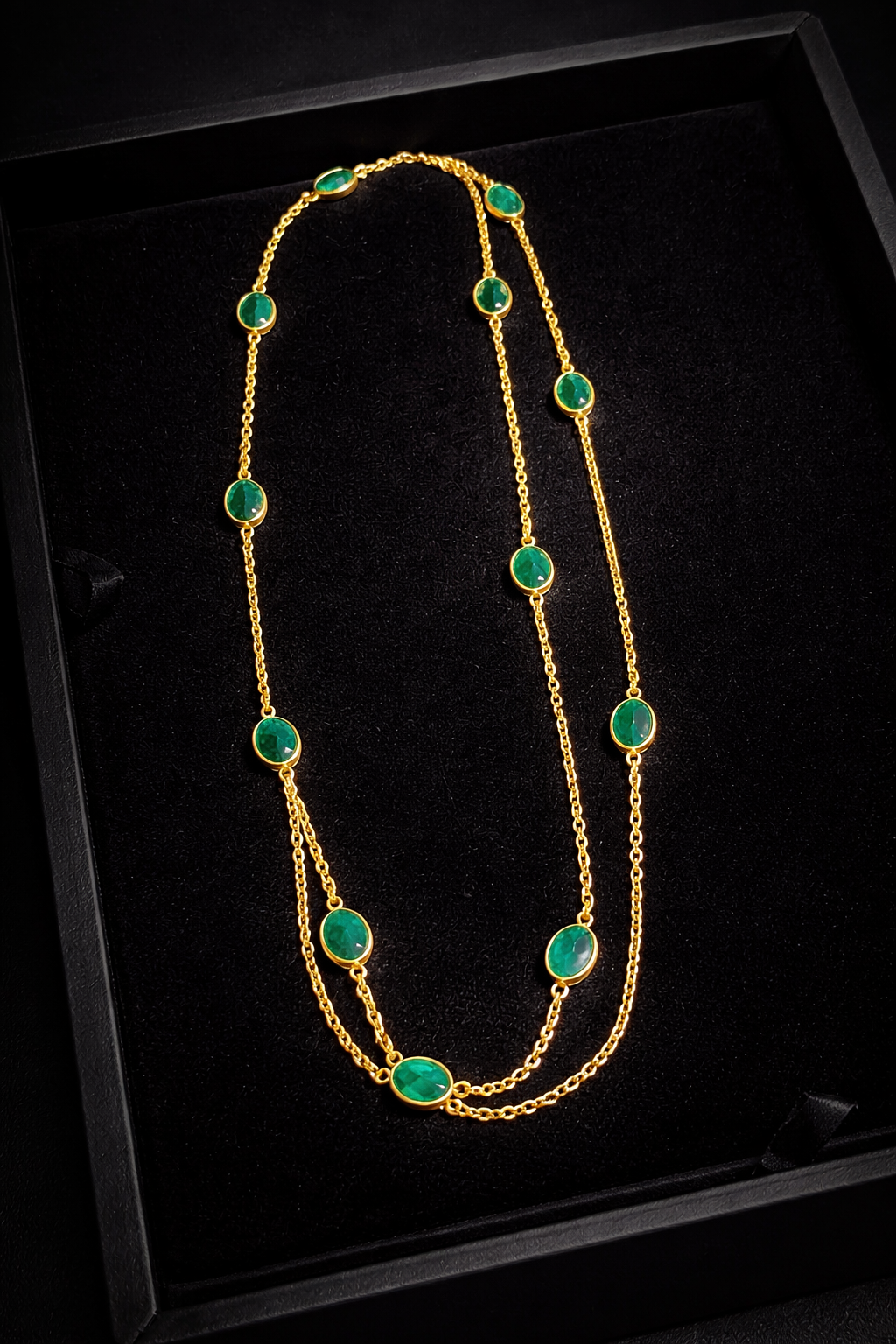 Emerald Halo — necklace — view 5