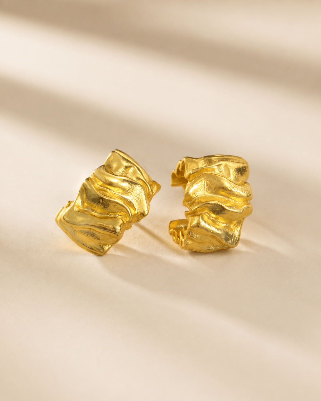 Golden Wave — earrings — view 1