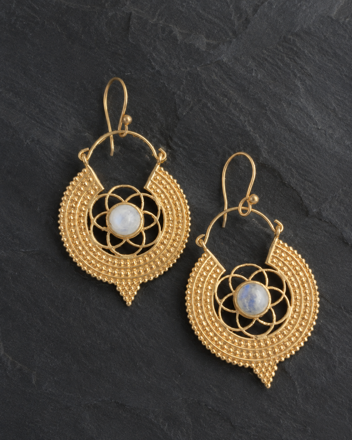 Aura — earrings — view 3