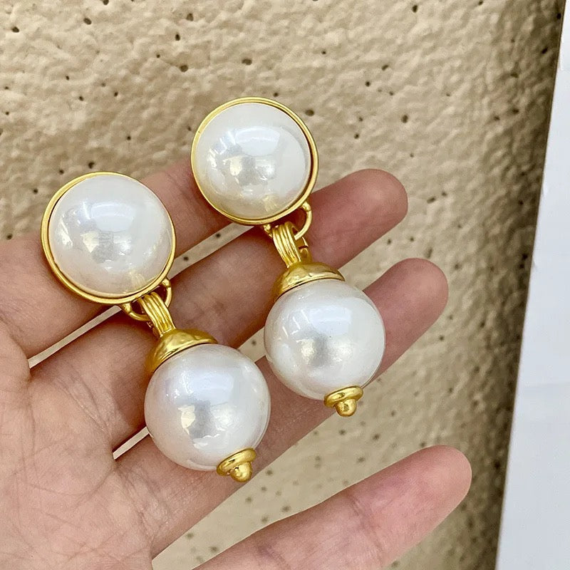 Add life to pearls