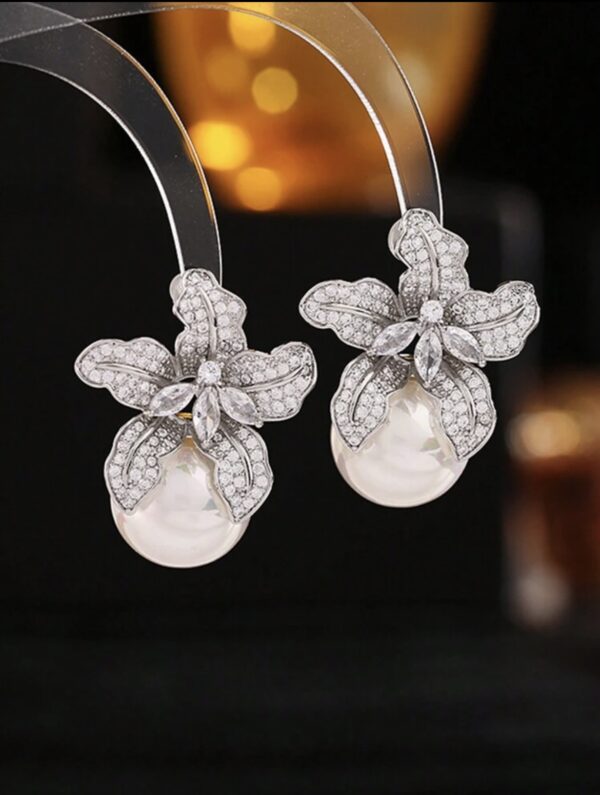 Orchid Pearl Stud - Image 2