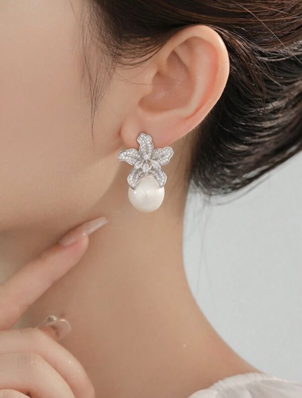 Orchid Pearl Stud - Image 4