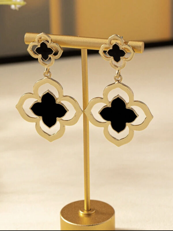 Clover Drop - Image 4
