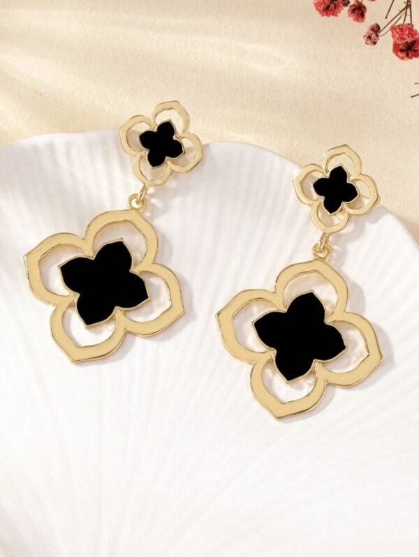 Clover Drop