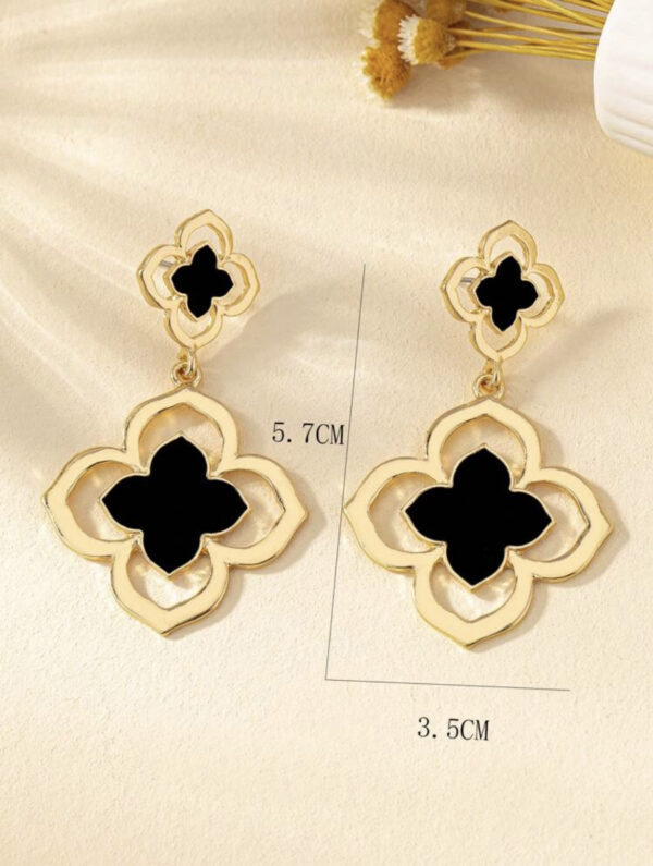 Clover Drop - Image 2