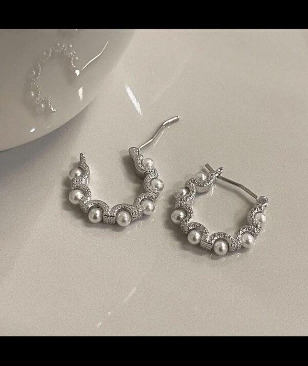 Dainty Pearl - Image 2