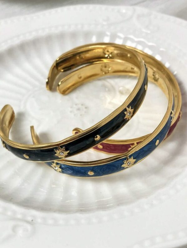 Enamel Star - Image 5
