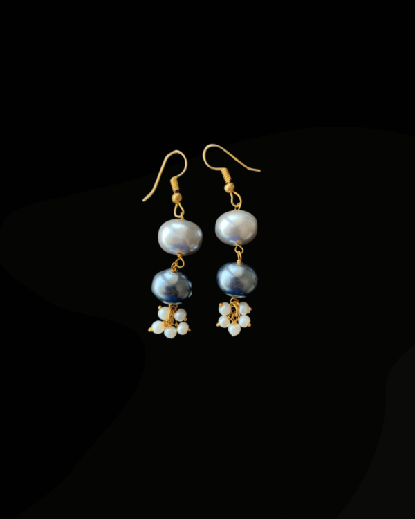 Grey Grace - Image 4