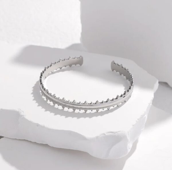 Lace Edge - Image 3