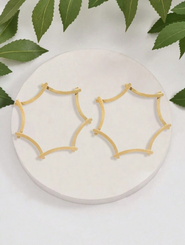 Lovely Gold - Image 3