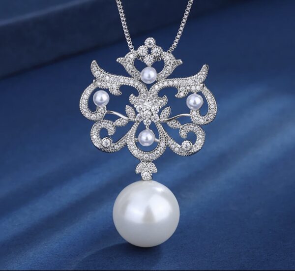 Luminous Pearl