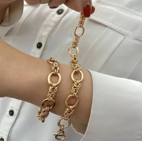 Twisted Link - Image 6